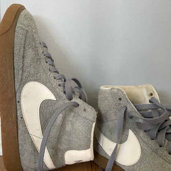 Nike Shoes - Grey Vintage Styled Nike Hightops